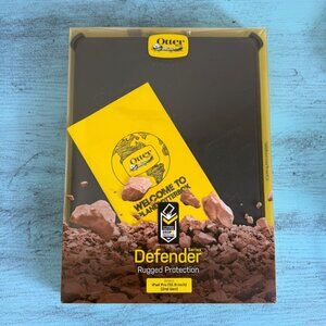 NWB OtterBox Defender Series Case For iPad Pro 12.9-Inch 2nd Gen In Black